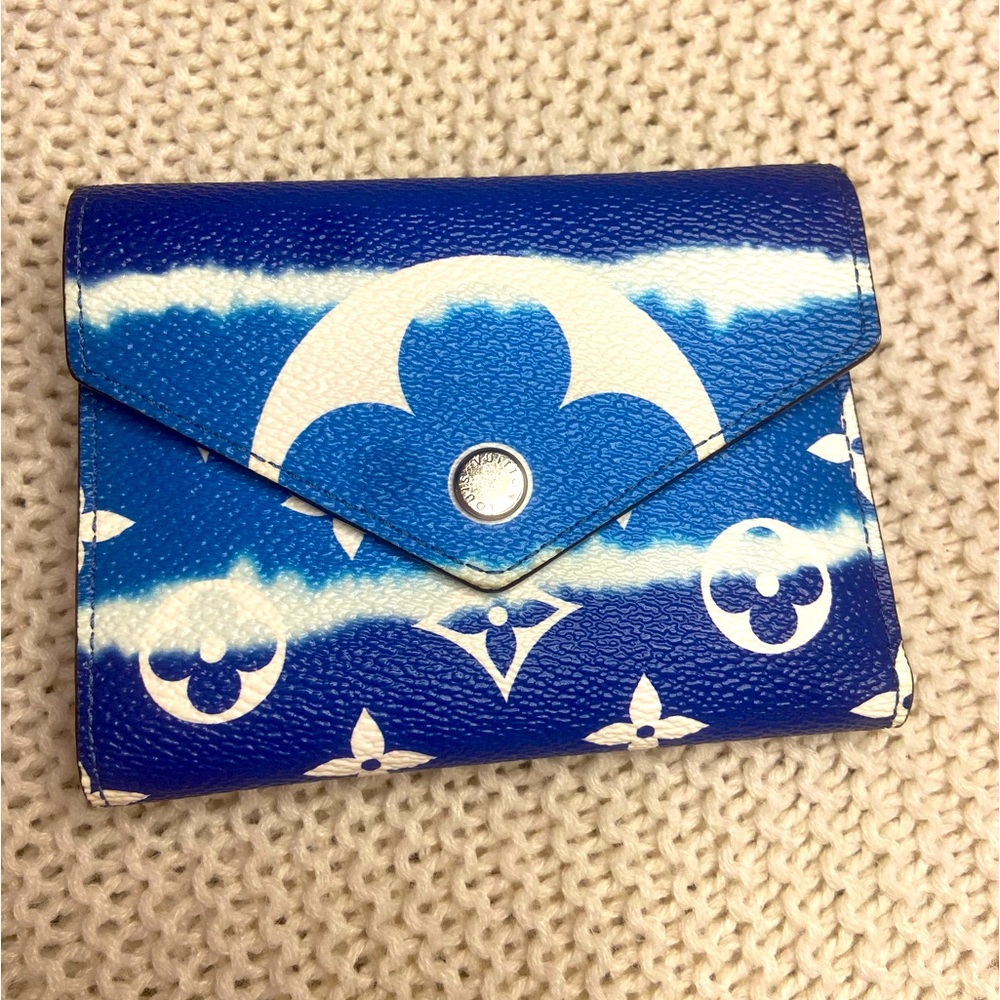 Louis Vuitton blue and white stripe wallet purse